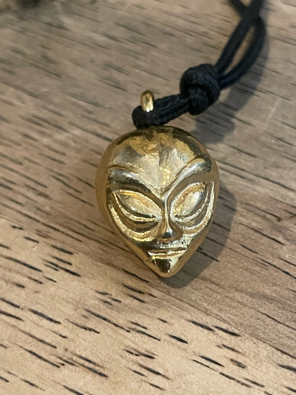 Vintage 80’s Metal Gold Alien Head Pendant Necklace made in USA
